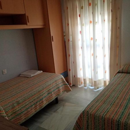 Apartamento Santa Barbara コニル・デ・ラ・フロンテラ エクステリア 写真