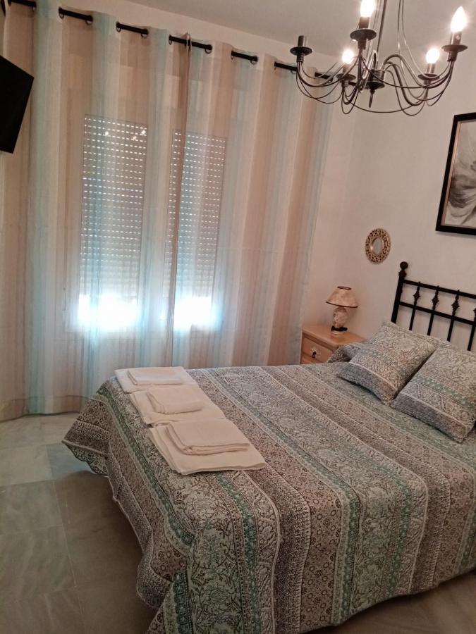 Apartamento Santa Barbara コニル・デ・ラ・フロンテラ エクステリア 写真