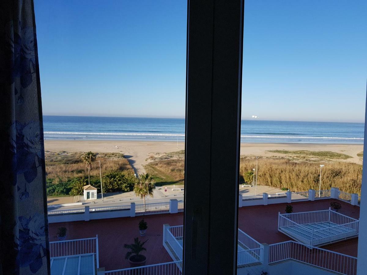Apartamento Santa Barbara コニル・デ・ラ・フロンテラ エクステリア 写真